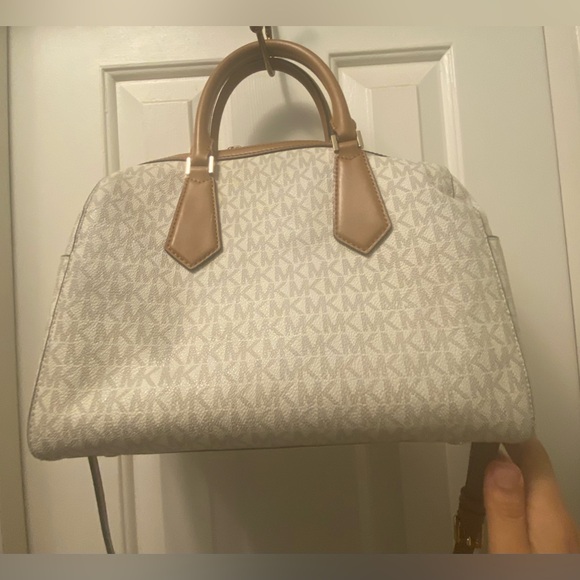 EUC Michael Kors Grayson Conv Large Satchel Crossbody Bag - Picture 13 of 16